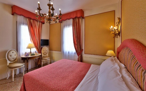 Hotel Arlecchino image 35