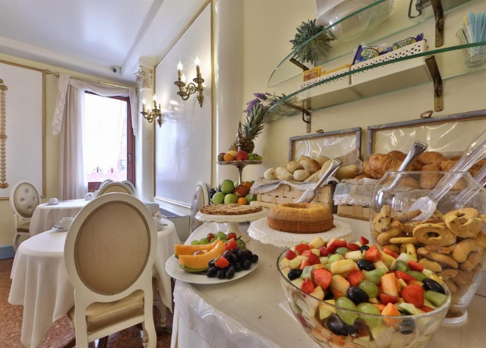 Hotel Arlecchino Image 7