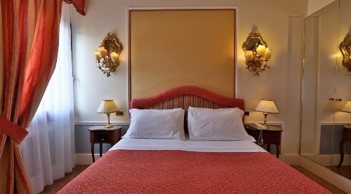 Hotel Arlecchino image 9